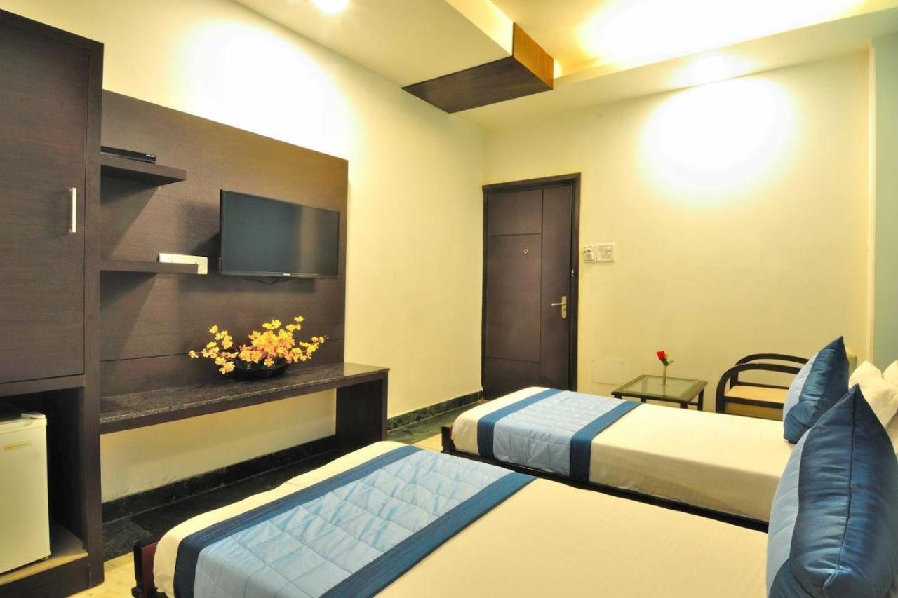 Hotel Fabhotel Arihant 3*