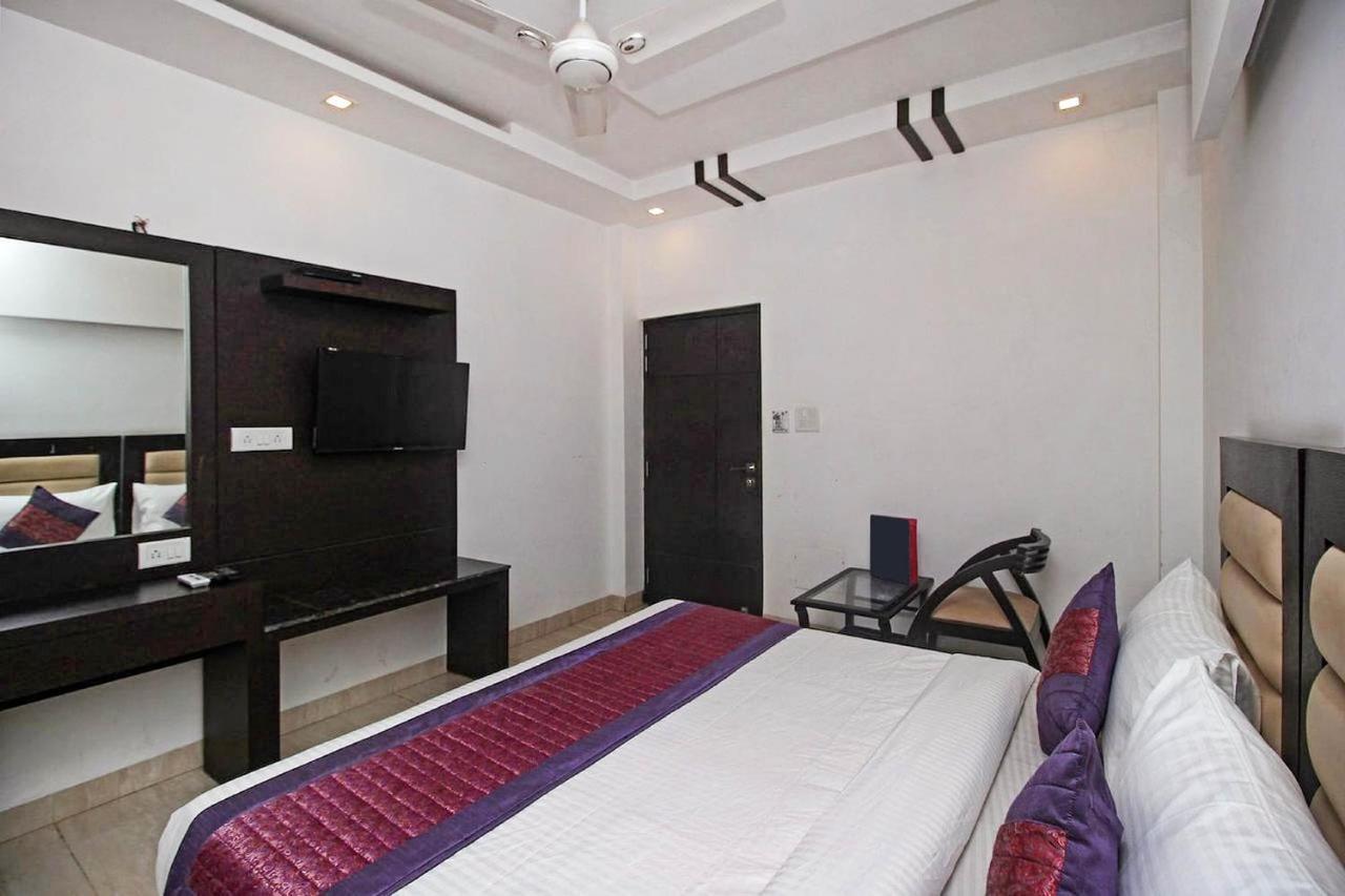 Hotel Fabhotel Arihant
